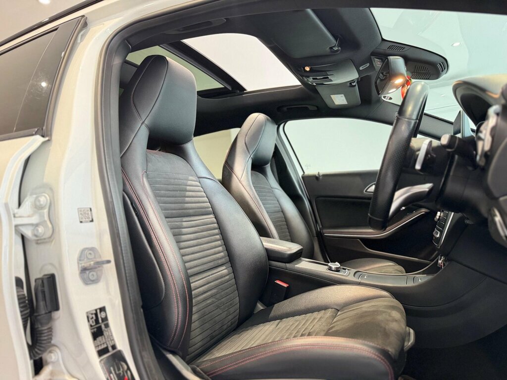 Mercedes-Benz GLA Class 1.6 Gla200 Amg Line Premium Plus 7G-dct Euro 6 KU19DME White #2