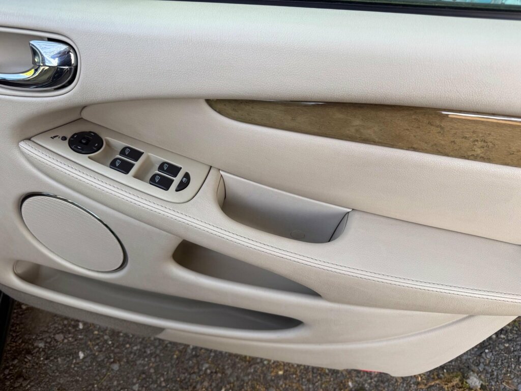 Jaguar X-Type 2.1 V6 Se Blue #28