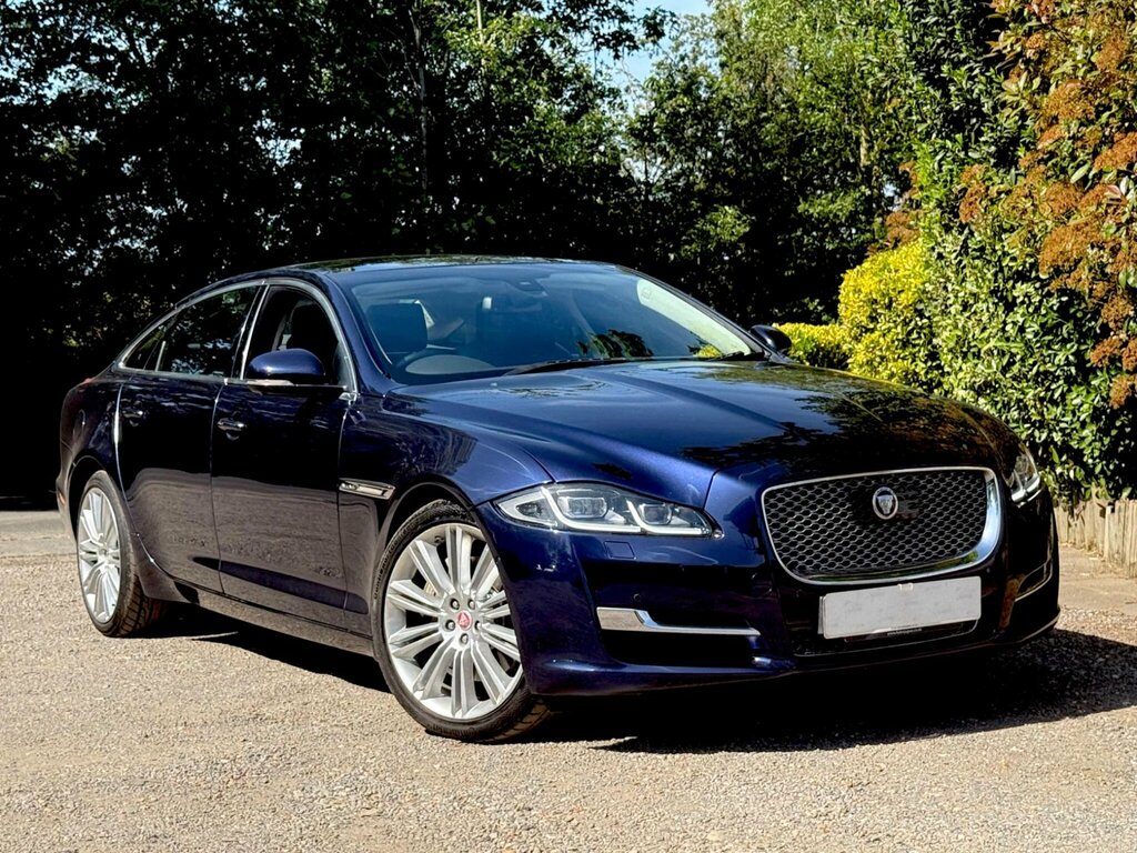 Jaguar XJ 3.0D V6 Portfolio Euro 6 Ss Lwb Blue
