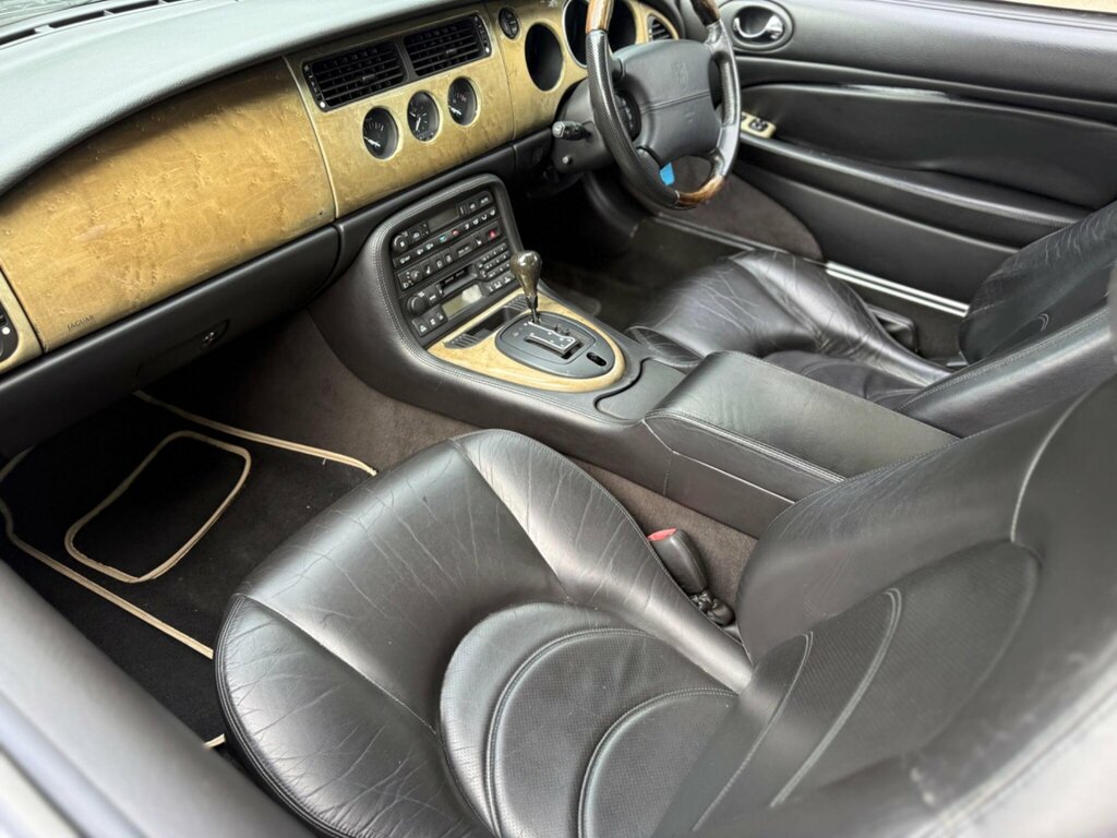 Jaguar XK8 4.2 2dr Auto Silver #23
