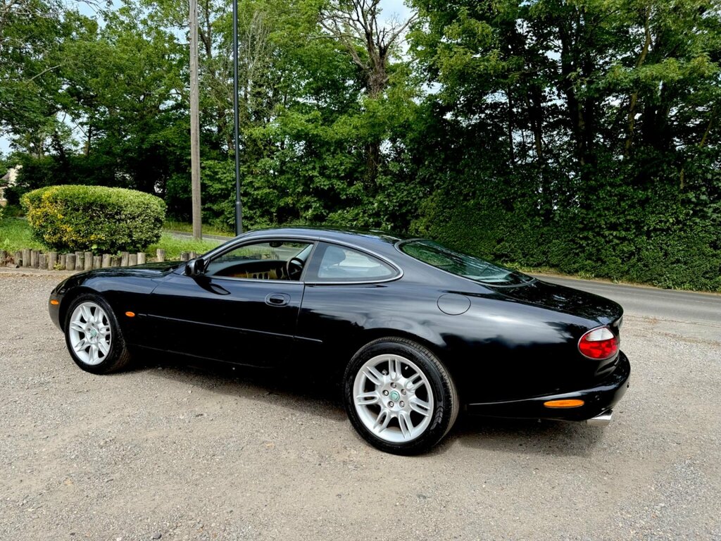 Jaguar XK8 4.2 2dr Auto Silver #14