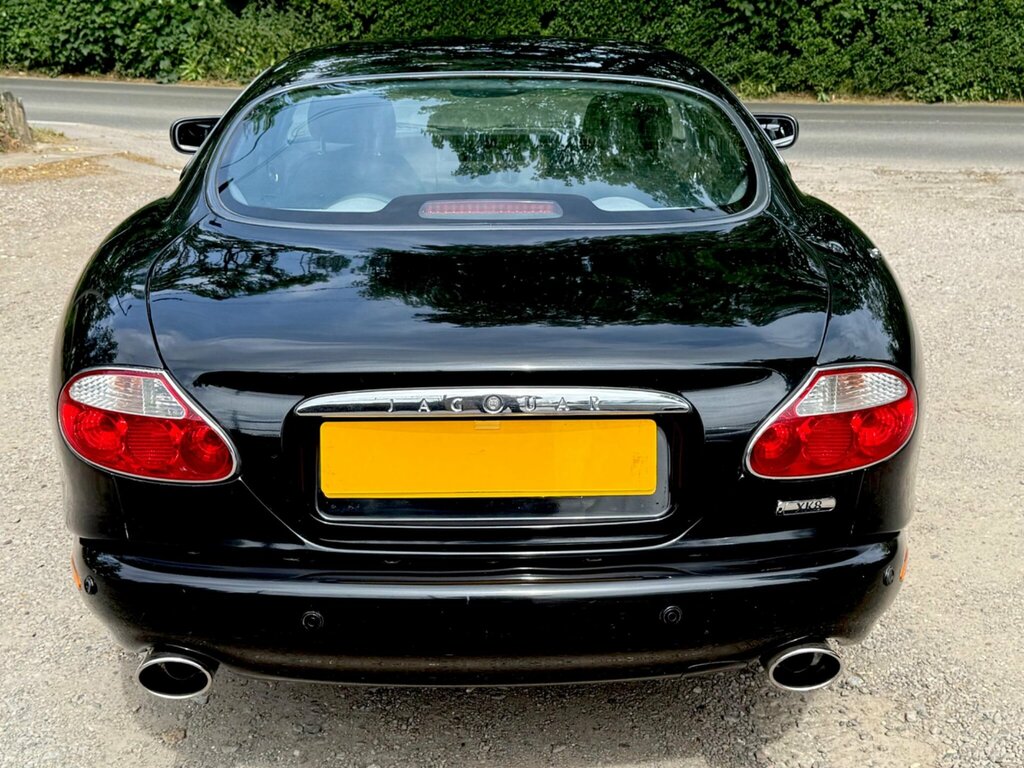 Jaguar XK8 4.2 2dr Auto Silver #11