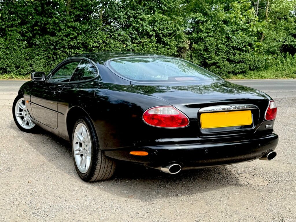 Jaguar XK8 4.2 2dr Auto Silver #12
