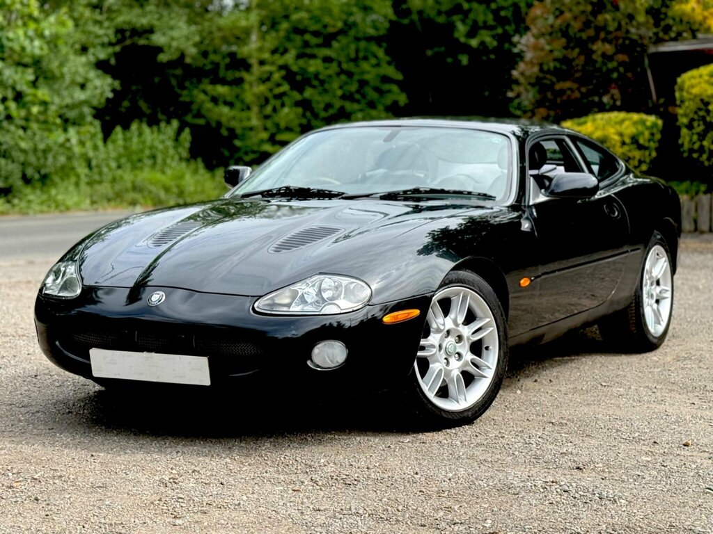 Jaguar XK8 4.2 2dr Auto Silver #19