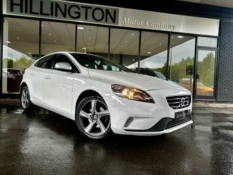 Volvo V40 1.6 T2 R-design White #3