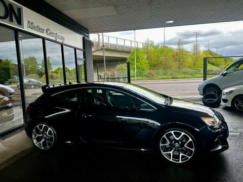 Vauxhall Astra GTC 2.0T Vxr Euro Black #6