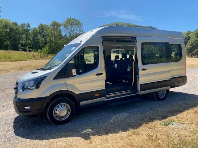 Ford Transit Custom 2.0 460 Ecoblue Leader Minibus 17 Seats VU74RZG Silver #5