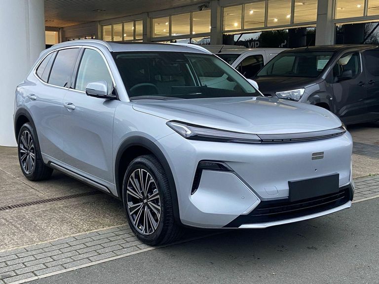 Geely Starray 1.5 Em-i 18.4Kwh Max Euro 6 Ss Silver