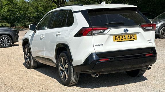 Toyota Rav 4 Rav4 Plug-in Design GY24AAE White #5