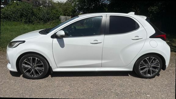 Toyota Yaris Excel Tech Pack EJ72WFY White #6