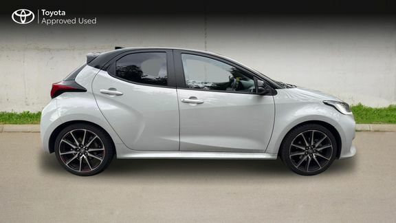Toyota Yaris Gr Sport Bi-tone Safety Pack EA74UFG Grey #2
