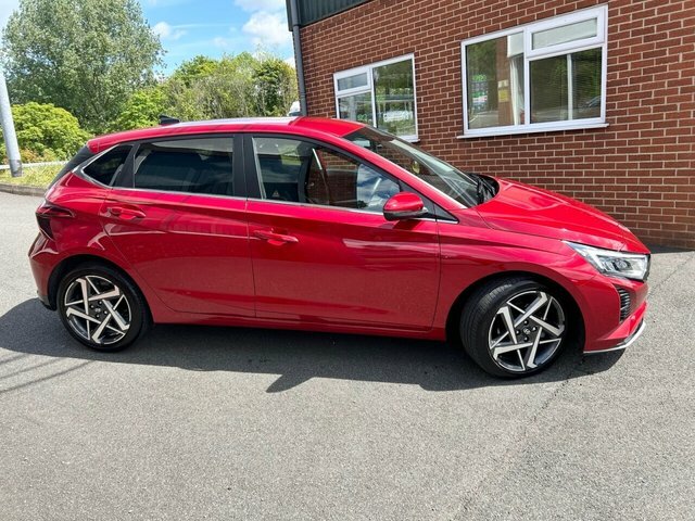 Hyundai I20 2025 1.0 T-gdi Premium Hatchback Dct Eu EJ75XJM Red #2