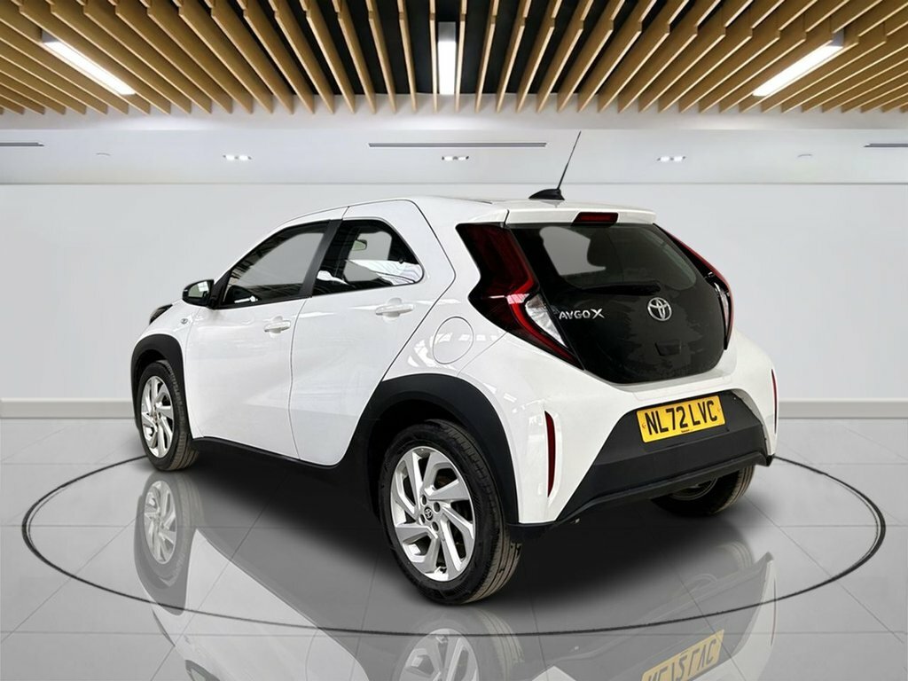 Toyota Aygo X 1L Pure NL72LVC White #6