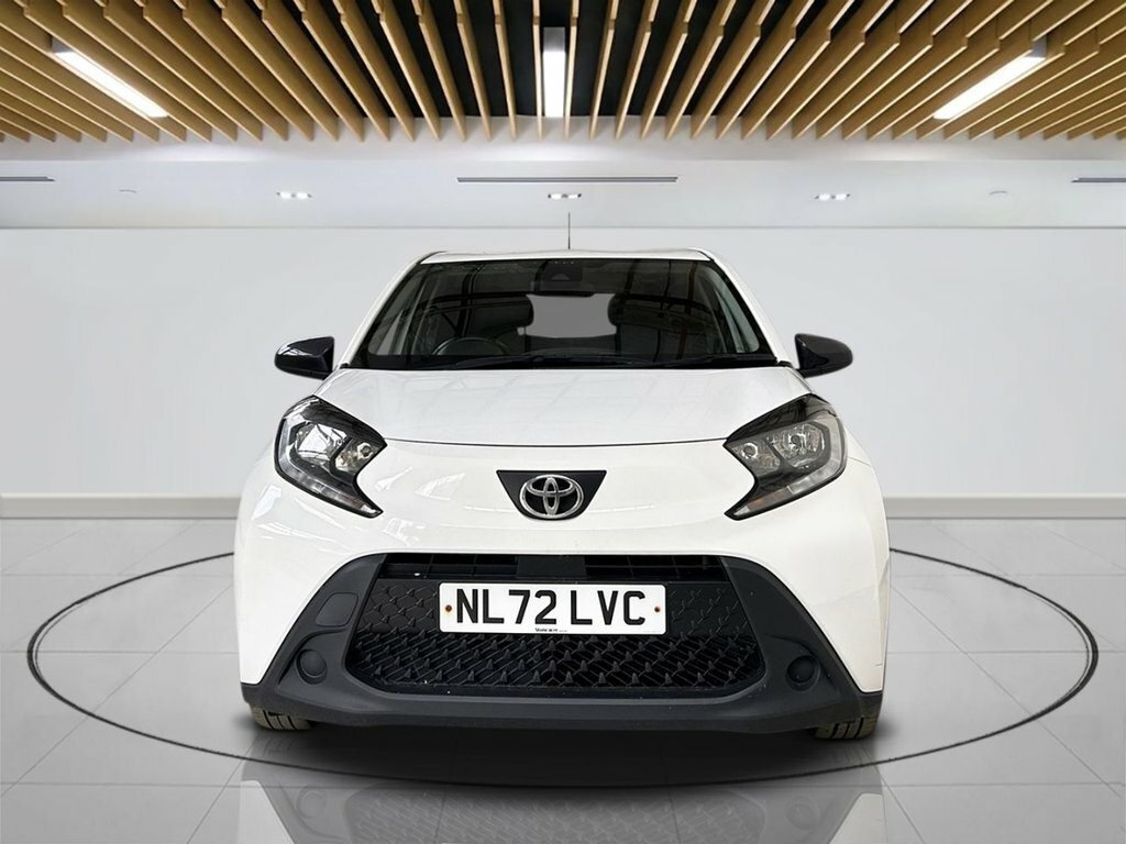 Toyota Aygo X 1L Pure NL72LVC White #2