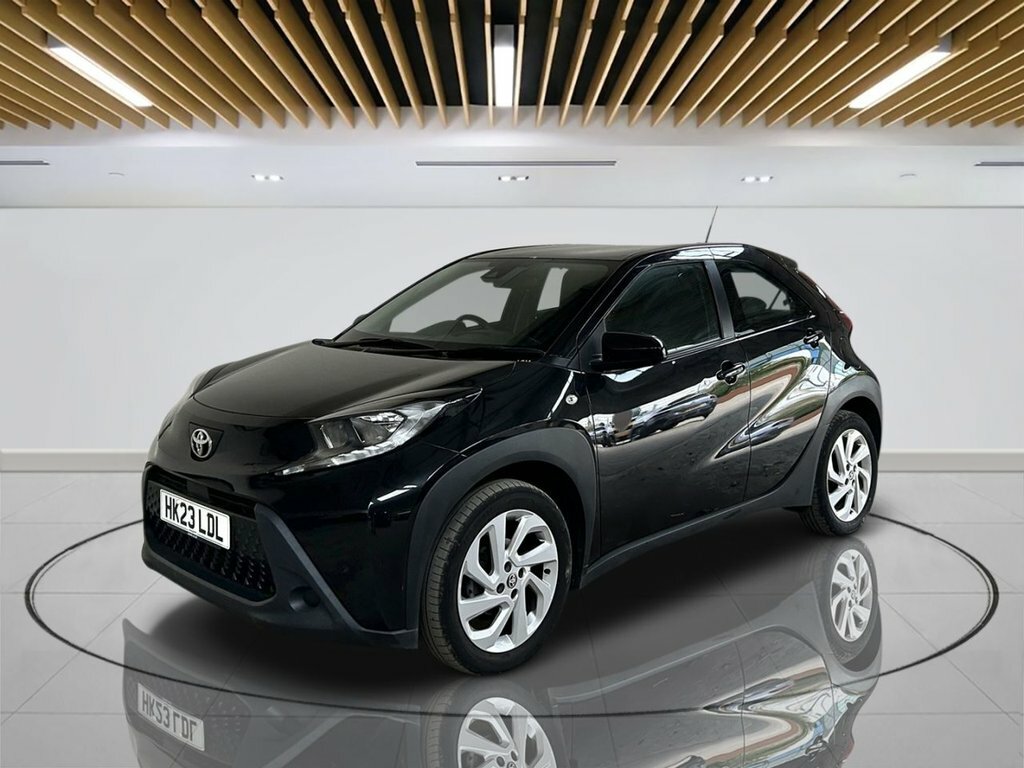Toyota Aygo X 1L Pure HK23LDL Black #4