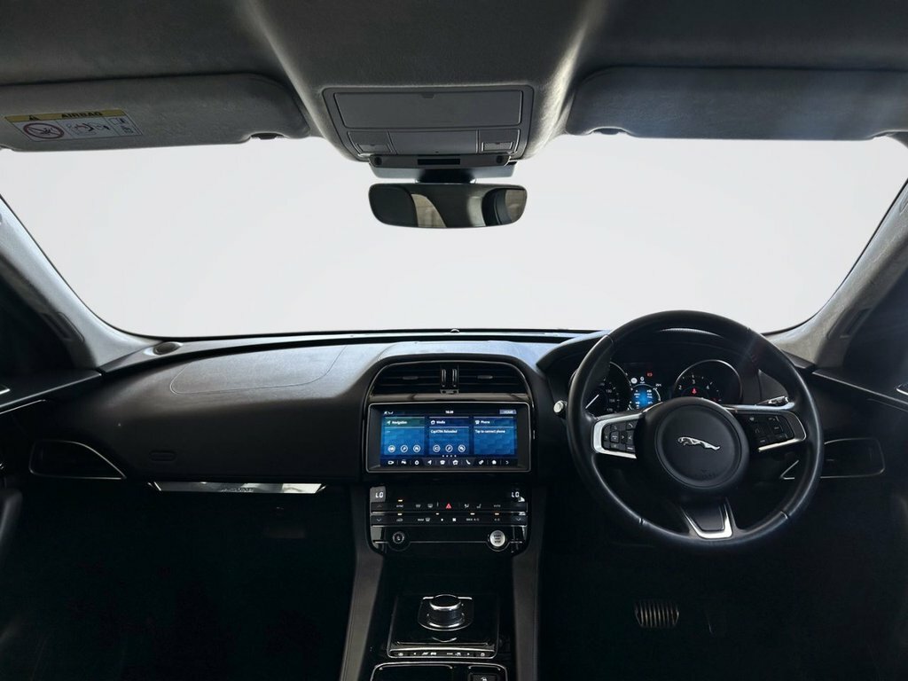 Jaguar F-Pace 2L Prestige AK68ULR White #3