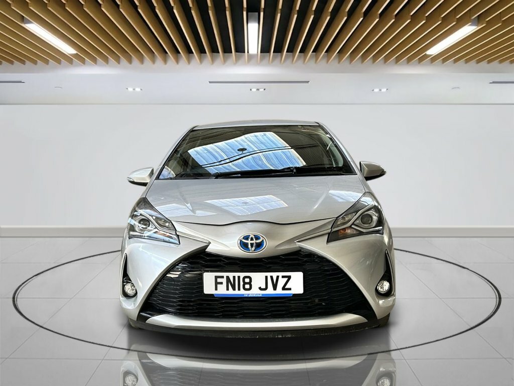 Toyota Yaris 1.5L Design FN18JVZ Silver #2
