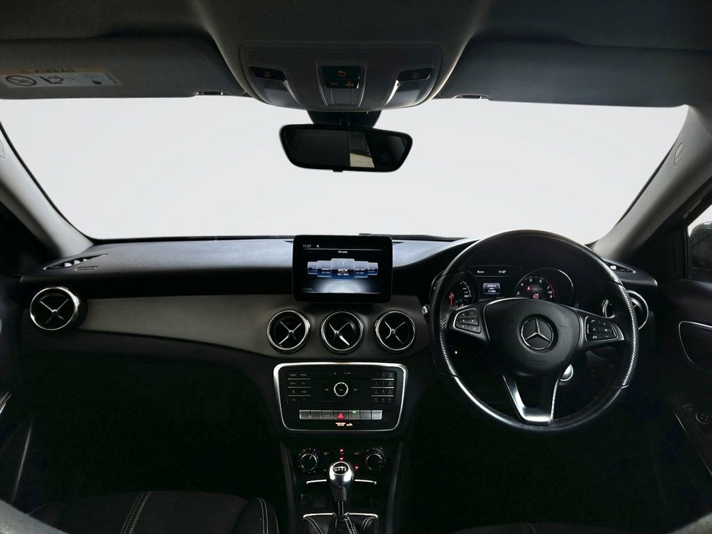 Mercedes-Benz GLA Class 1.6L Urban Edition KU19UEZ Black #3