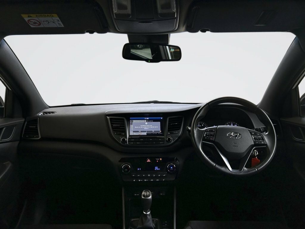 Hyundai Tucson 1.6L Go Se ST18ZNN White #3