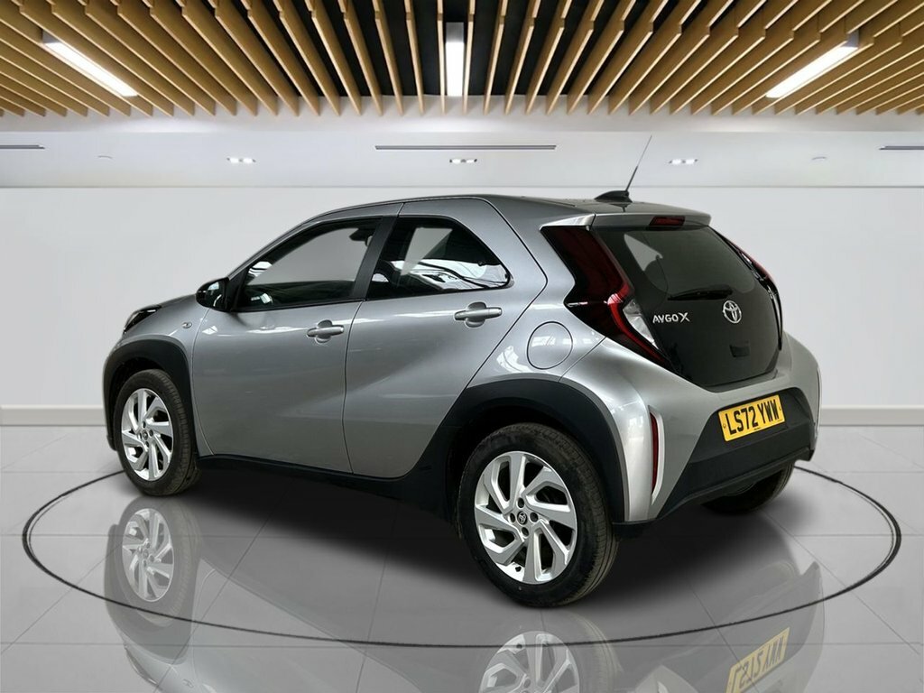 Toyota Aygo X 1L Pure LS72YWW Silver #5