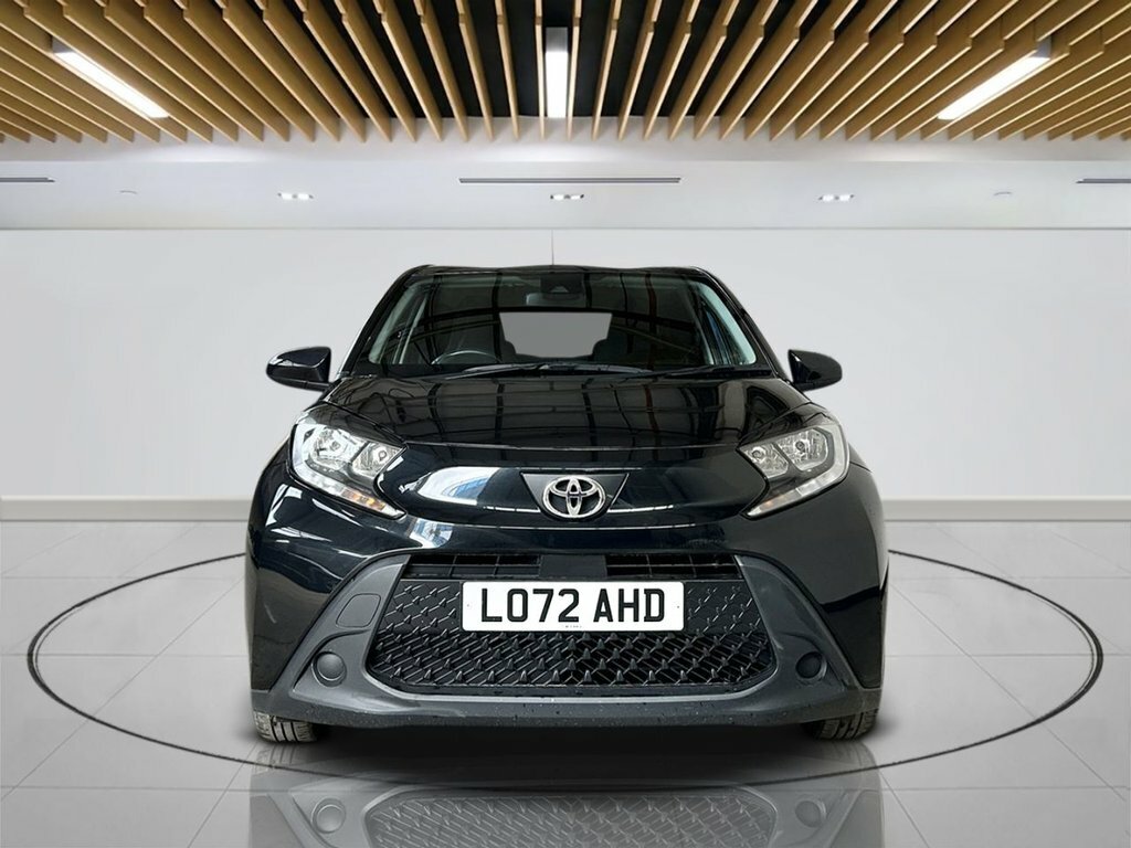 Toyota Aygo X 1L Pure LO72AHD Black #2