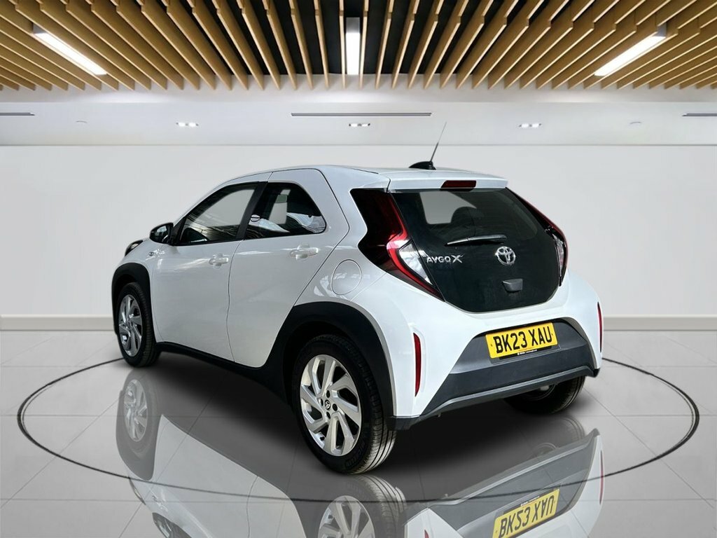 Toyota Aygo X 1L Pure BK23XAU White #6
