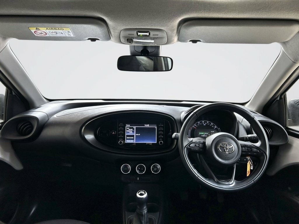 Toyota Aygo X 1L Pure BK23XAU White #3