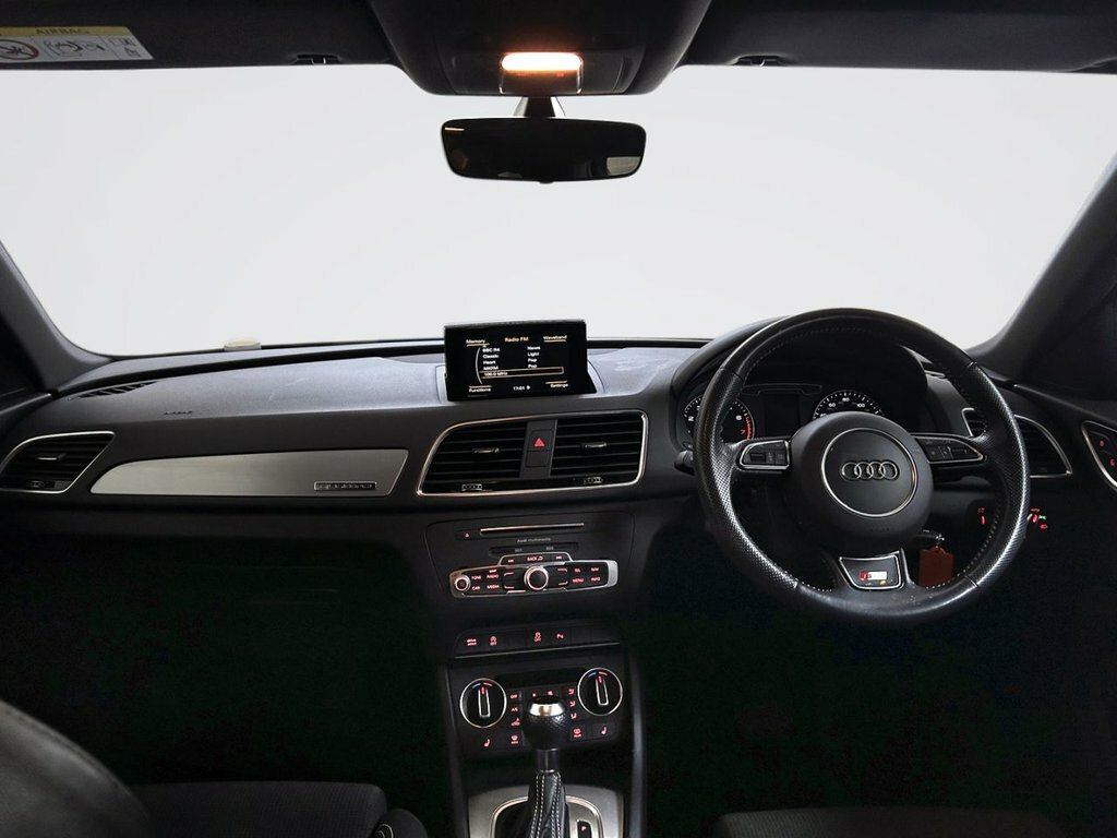 Audi Q3 2L S Line Edition GY18GXX Grey #3