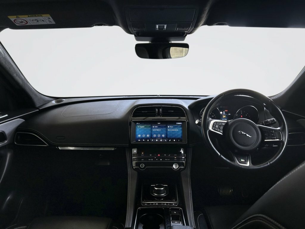 Jaguar F-Pace 2L R-sport YM19HWD White #3