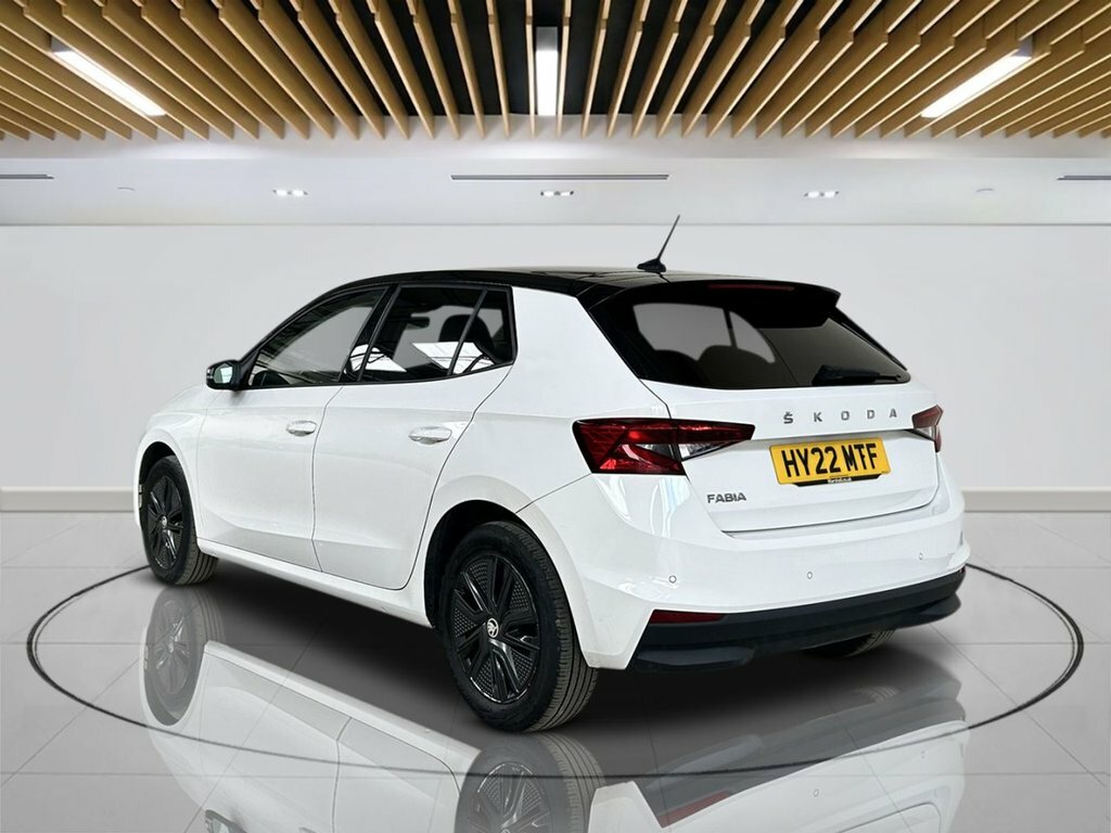 Skoda Fabia 1L Colour Edition HY22MTF White #6