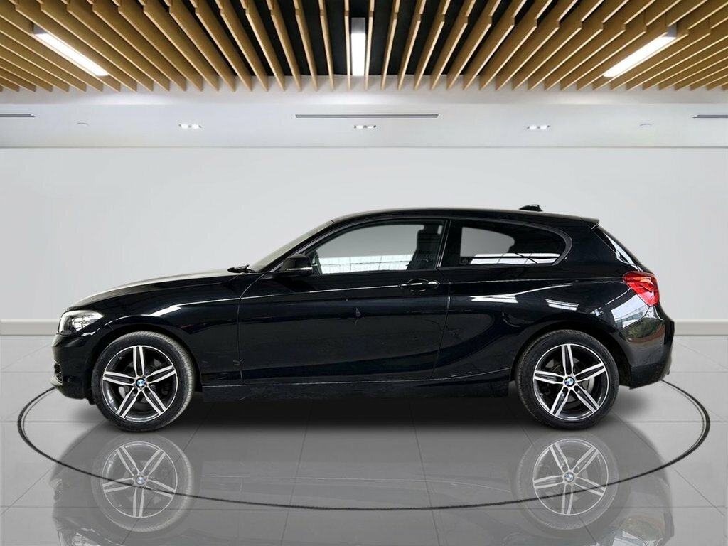 BMW 1 Series 2L Sport ML68VJN Black #5