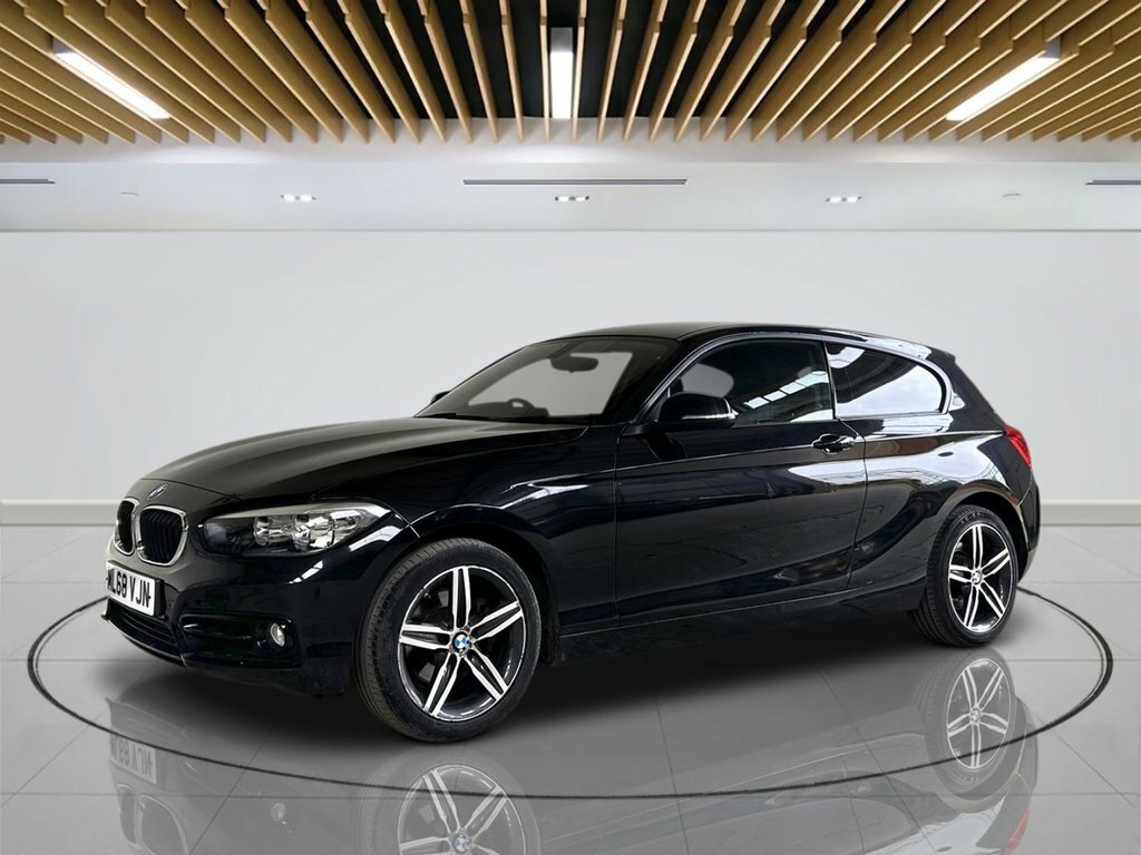 BMW 1 Series 2L Sport ML68VJN Black #4