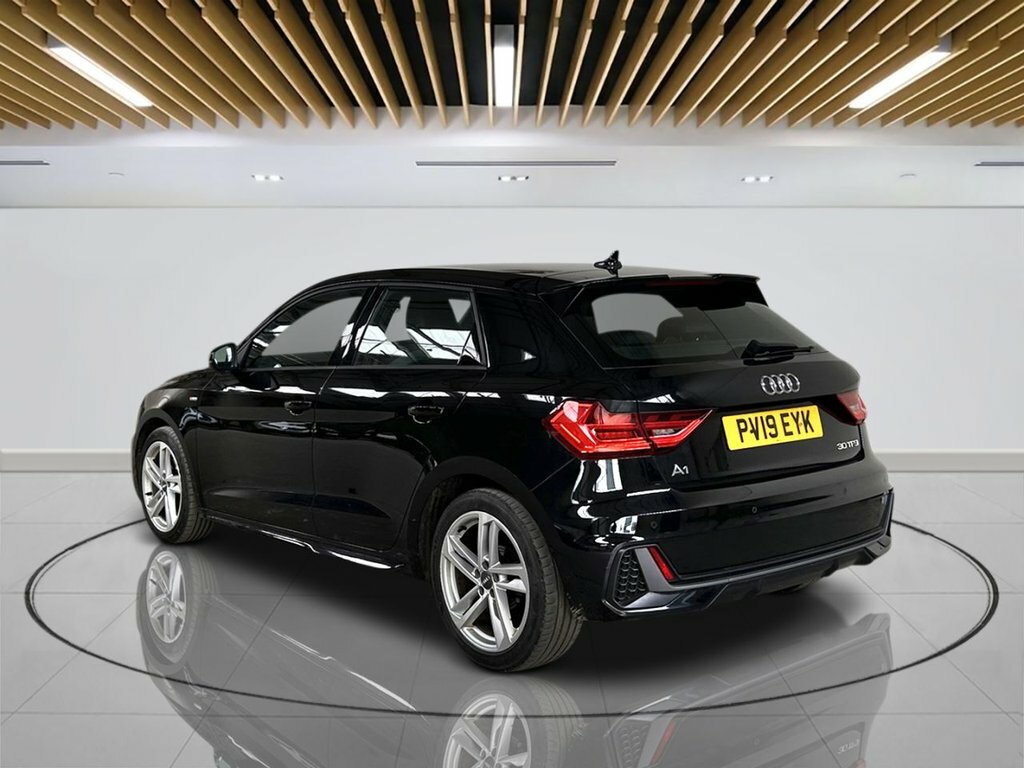 Audi A1 1L S Line PV19EYK Black #6