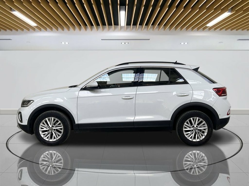 Volkswagen T-Roc 1L Life VO72JWN White #5