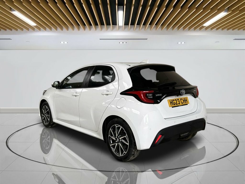 Toyota Yaris 1.5L Design HG23CHH White #6