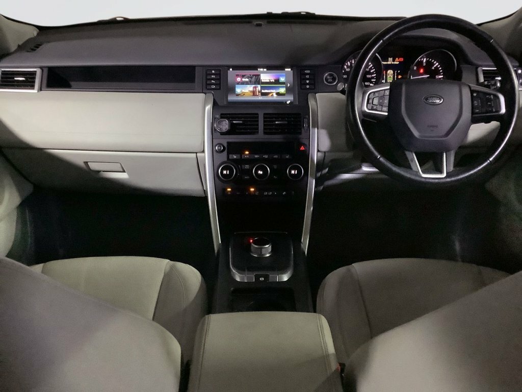 Land Rover Discovery Sport 2L Hse Black SS16PHK White #3