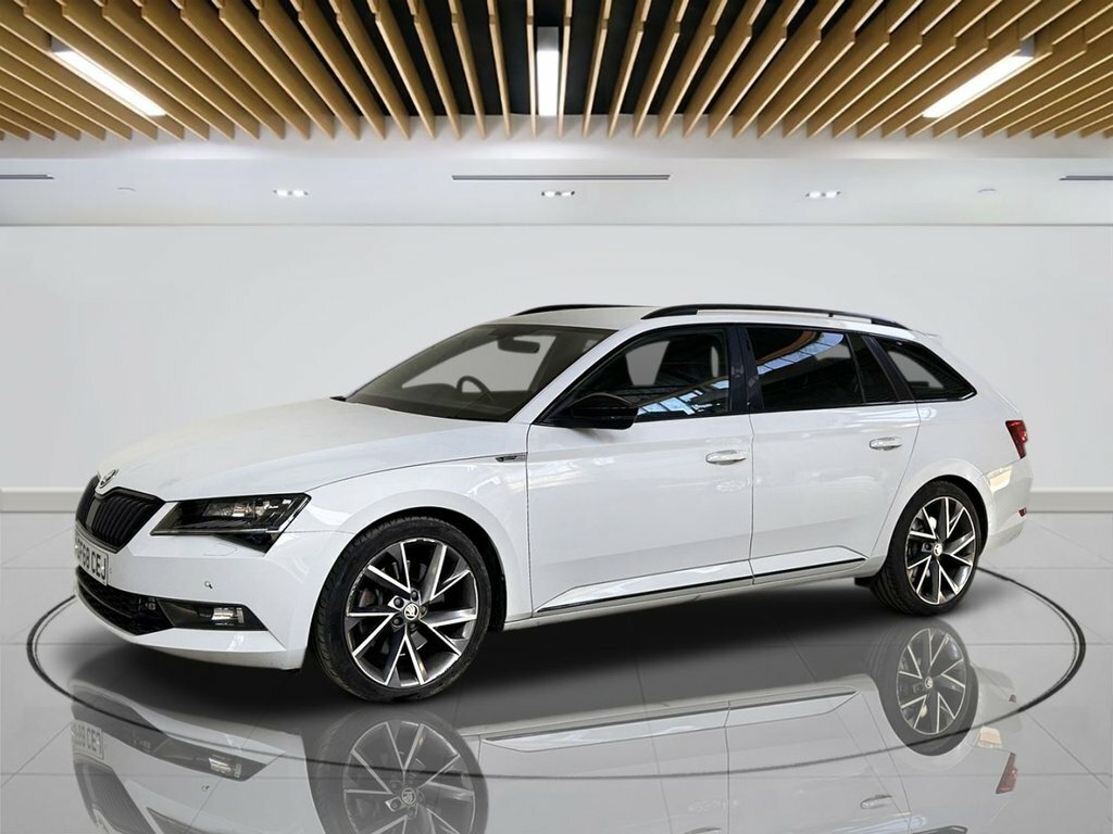 Skoda Superb 2L Sportline GF68CEJ White #4