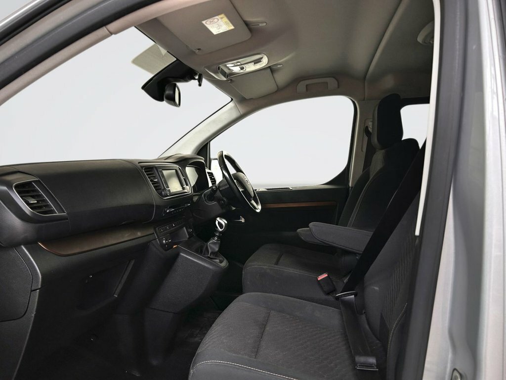 Toyota Proace Verso 1.5D Shuttle Medium  #11