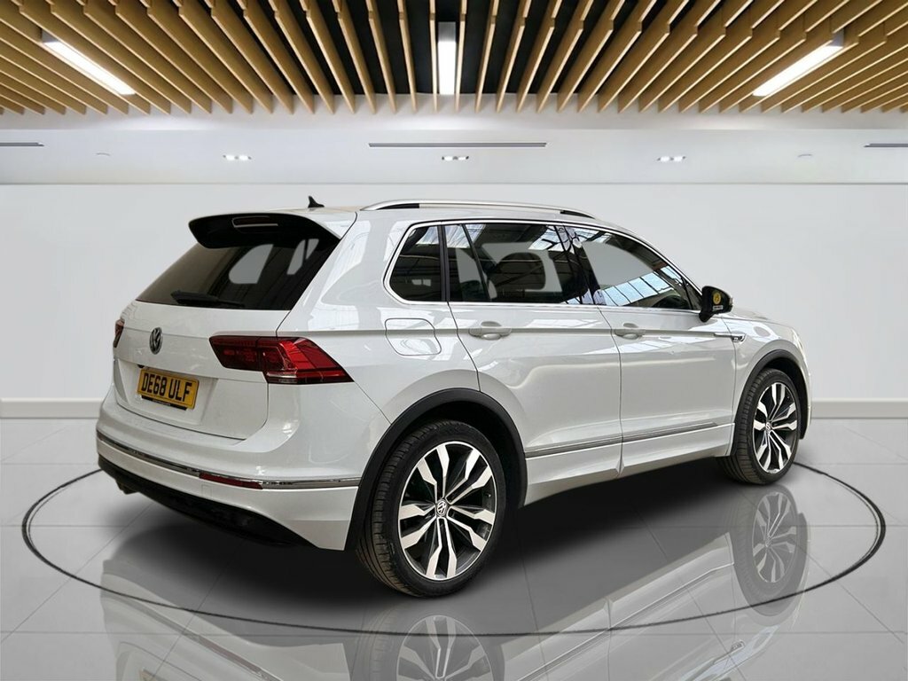 Volkswagen Tiguan 2L R-line DE68ULF White #5