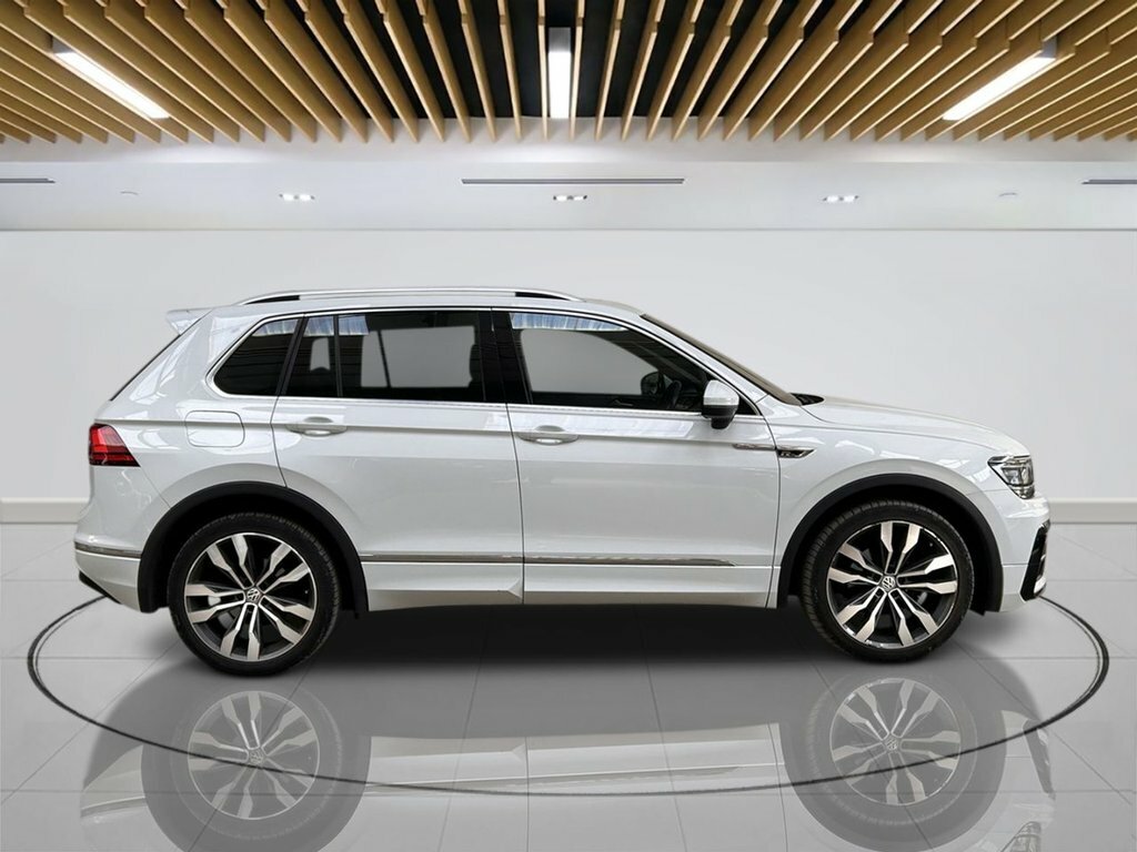 Volkswagen Tiguan 2L R-line DE68ULF White #6