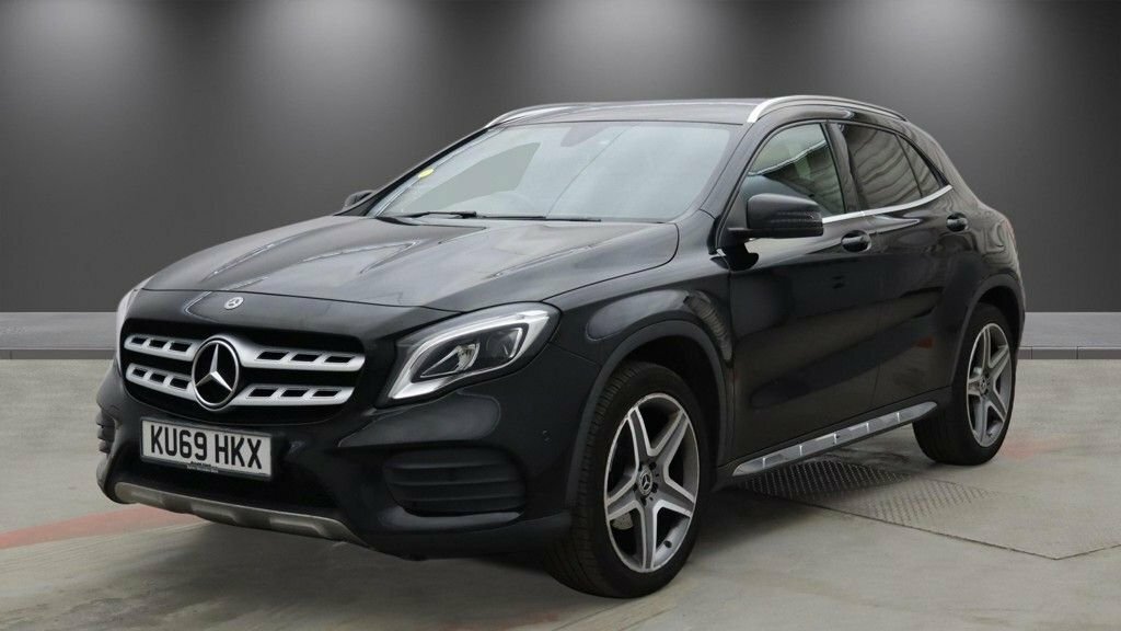 Mercedes-Benz GLA Class 1.6L Amg Line Edition KU69HKX Black #2