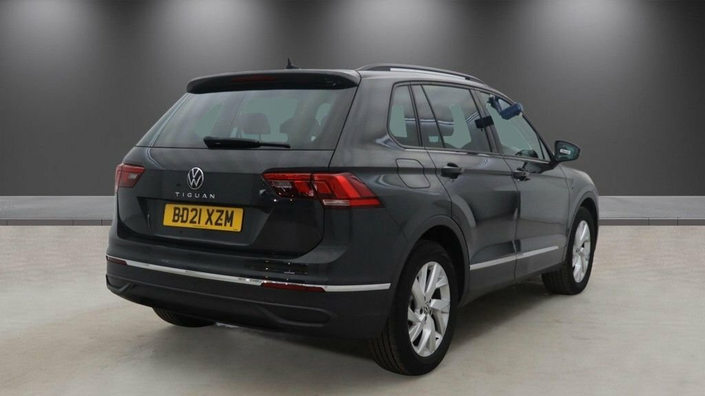 Volkswagen Tiguan 1.5L Life BD21XZM Grey #4