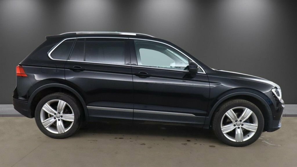 Volkswagen Tiguan 2L Match MA20RFE Black #5