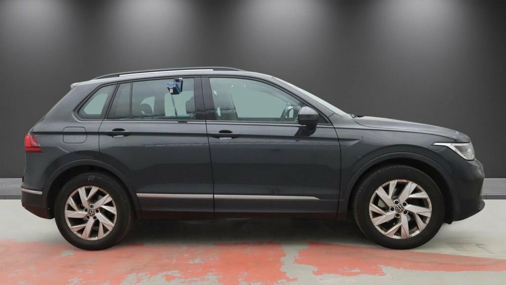 Volkswagen Tiguan 1.5L Life YE23VJF Grey #5