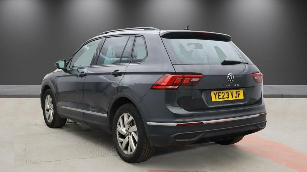 Volkswagen Tiguan 1.5L Life YE23VJF Grey #3