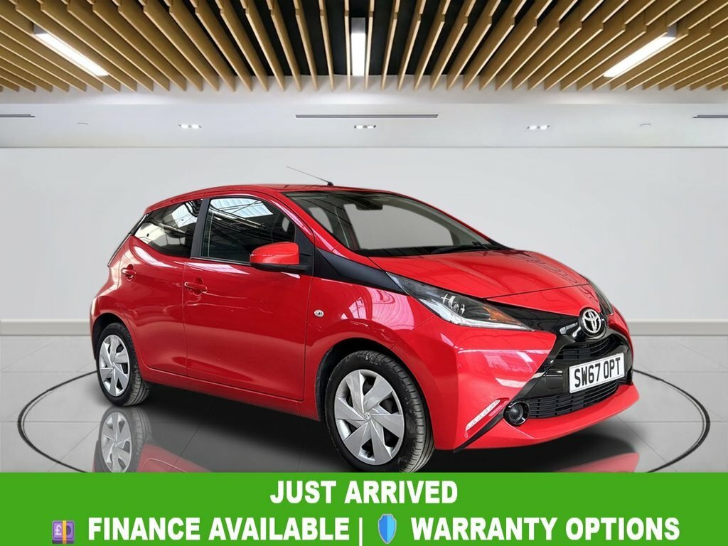 Toyota Aygo 1L X-play Red