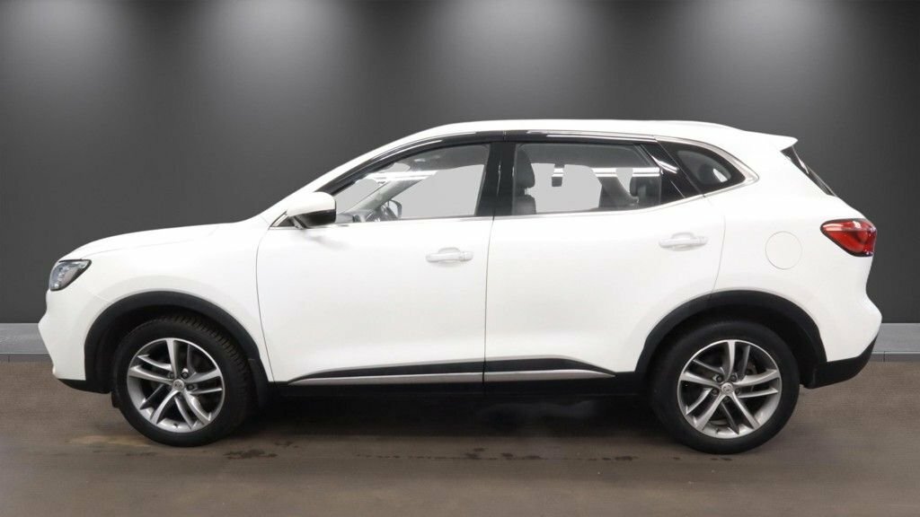 MG HS 1.5L Excite CY21ATN White #6