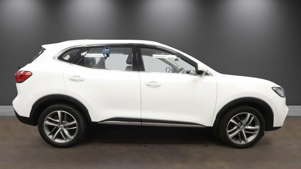 MG HS 1.5L Excite CY21ATN White #5