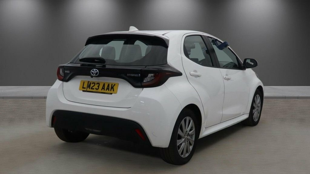 Toyota Yaris 1.5L Icon LM23AAK White #4