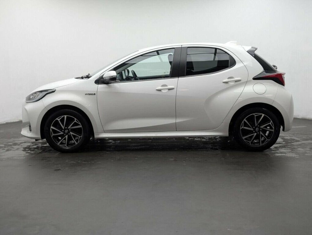 Toyota Yaris 1.5L Design WU21SZT White #5